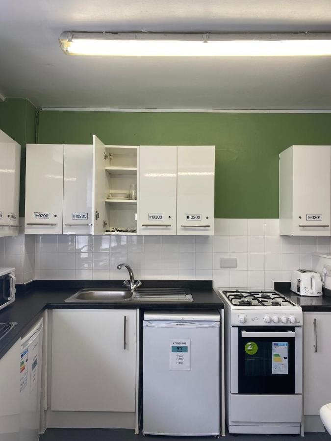 Charming Rooms For Students Only, Cricklewood Lane - Sk Лондон Екстер'єр фото