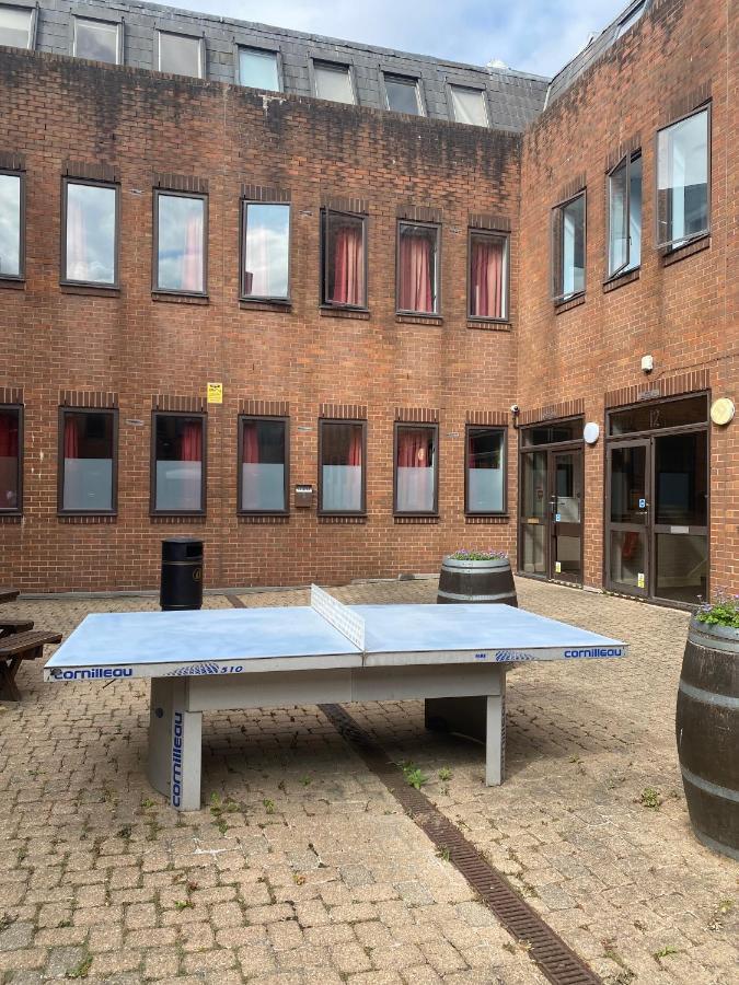 Charming Rooms For Students Only, Cricklewood Lane - Sk Лондон Екстер'єр фото